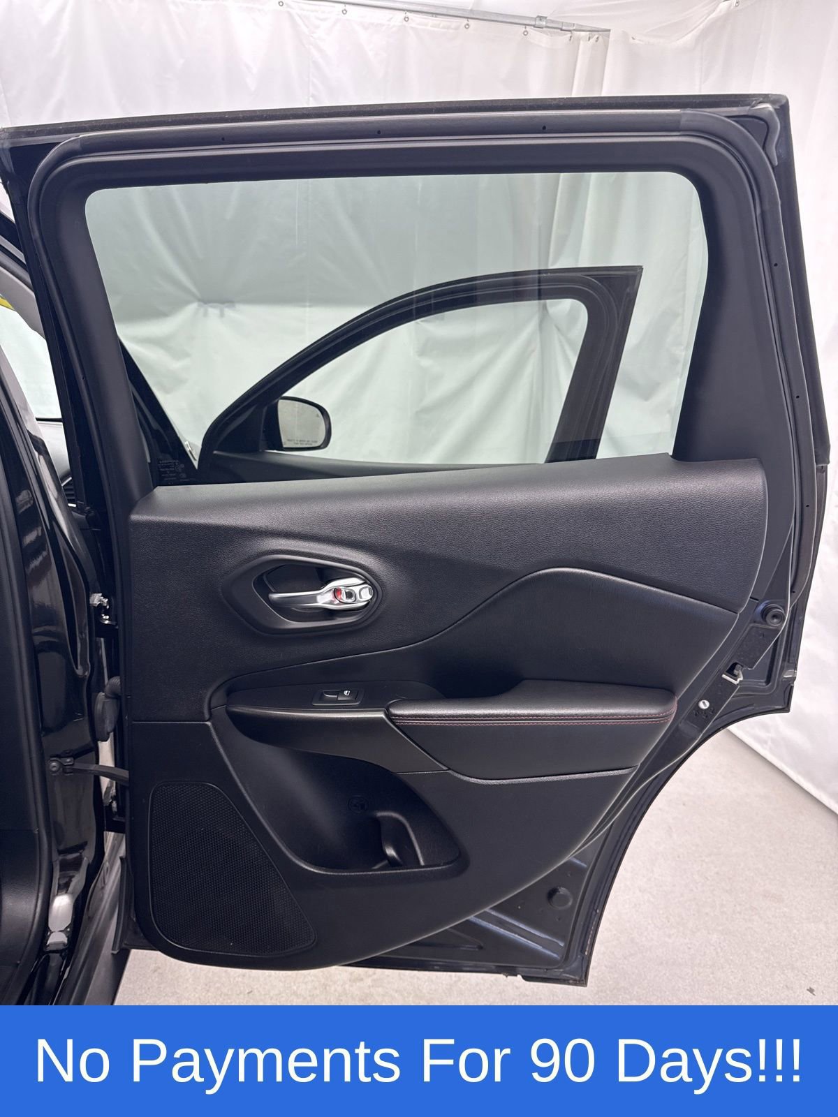 Used 2020 Jeep Cherokee Trailhawk w/ Trailer Tow Group image 37