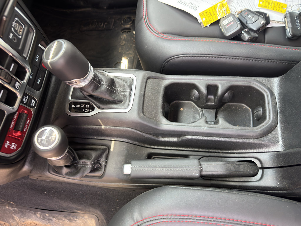 Used 2025 Jeep Gladiator Rubicon AWD/4WD image 12