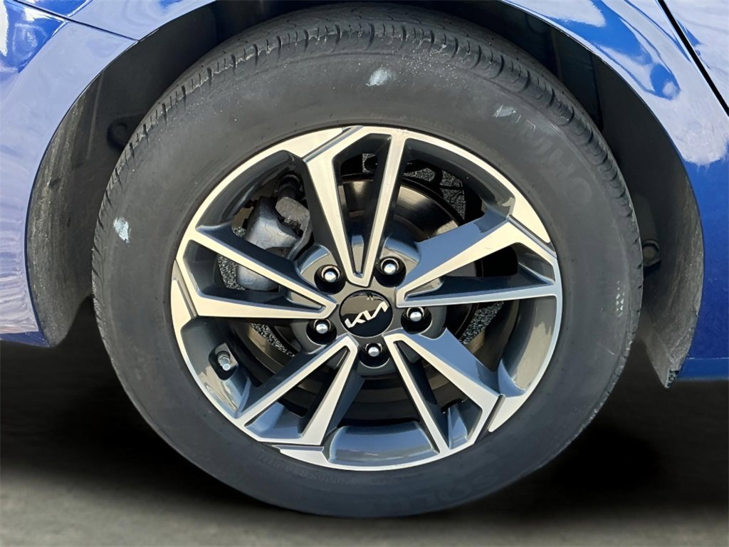 Used 2024 Kia Forte LXS image 17