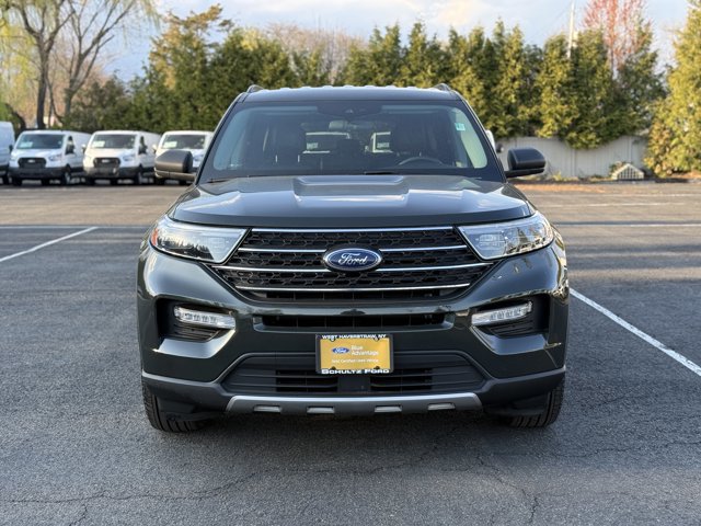 Certified 2022 Ford Explorer XLT w/ Equipment Group 202A