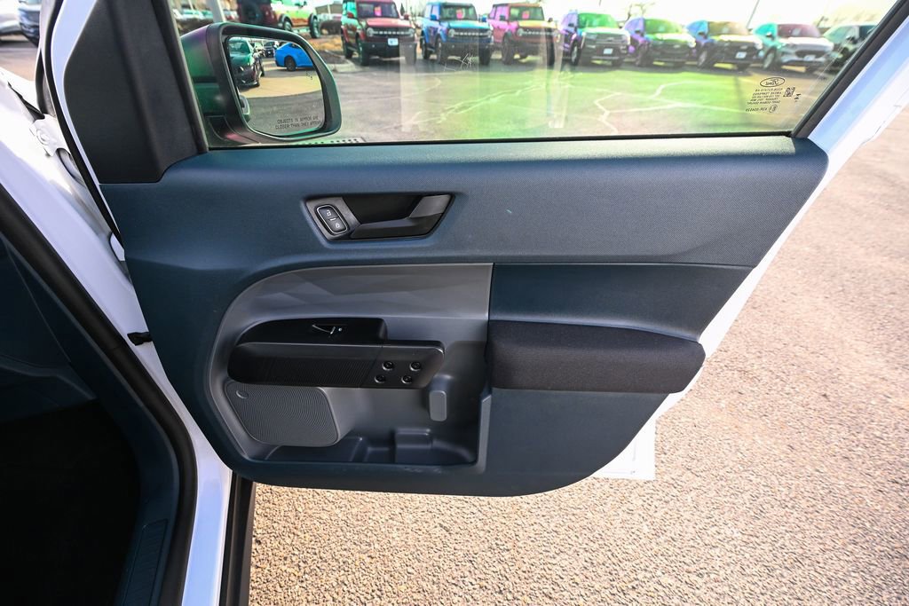 Certified 2025 Ford Maverick XL image 29