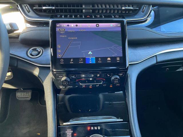 Used 2023 Jeep Grand Cherokee 4WD 4xe w/ Luxury Tech Group II image 11