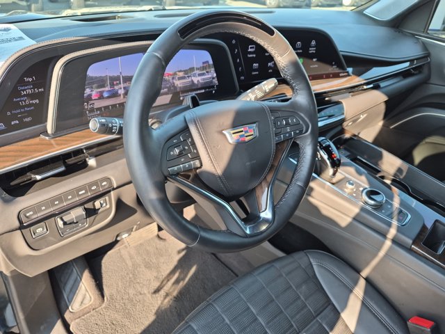 Used 2024 Cadillac Escalade ESV Sport Platinum w/ LPO, ONYX Package AWD/4WD image 17