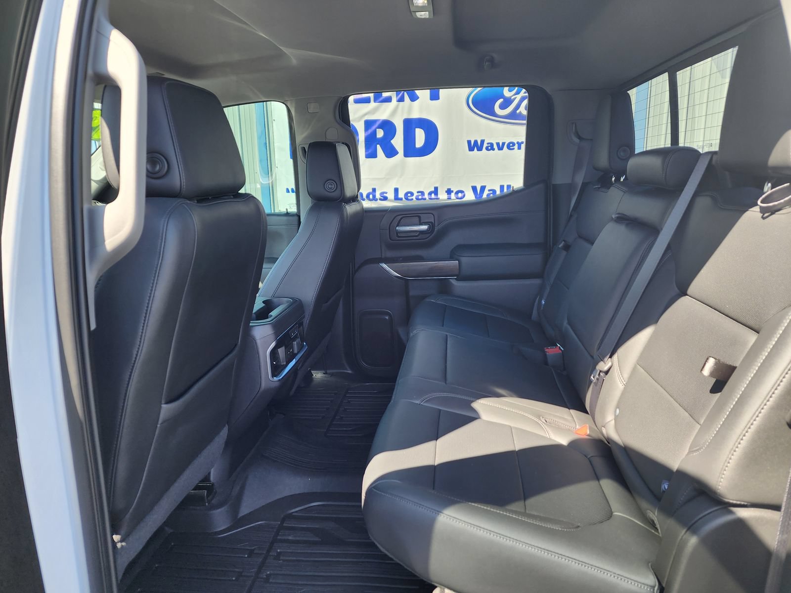 Used 2019 GMC Sierra 1500 SLT w/ SLT Premium Plus Package AWD/4WD image 22
