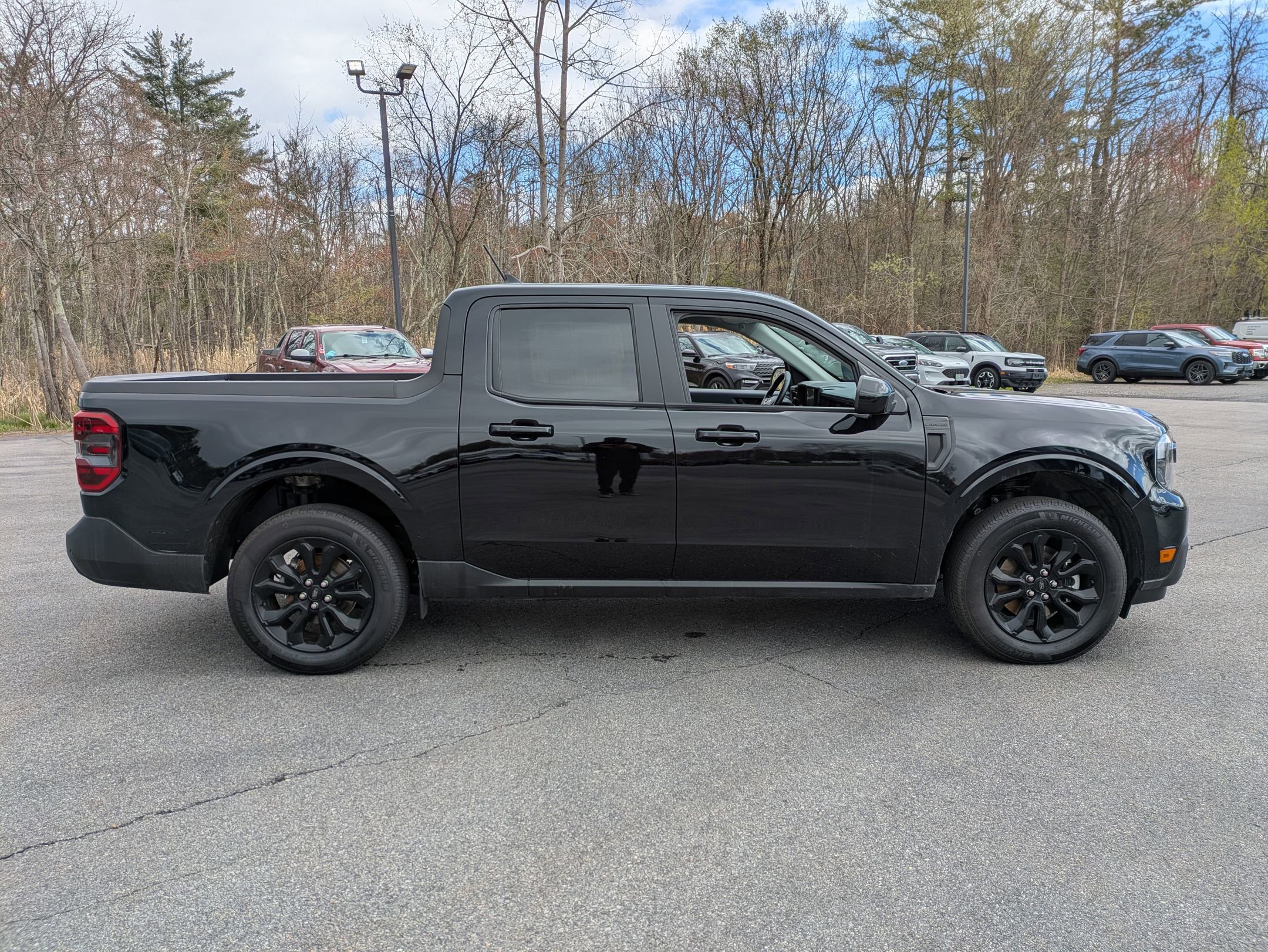Certified 2024 Ford Maverick Lariat w/ Black Appearance Package AWD/4WD image 2
