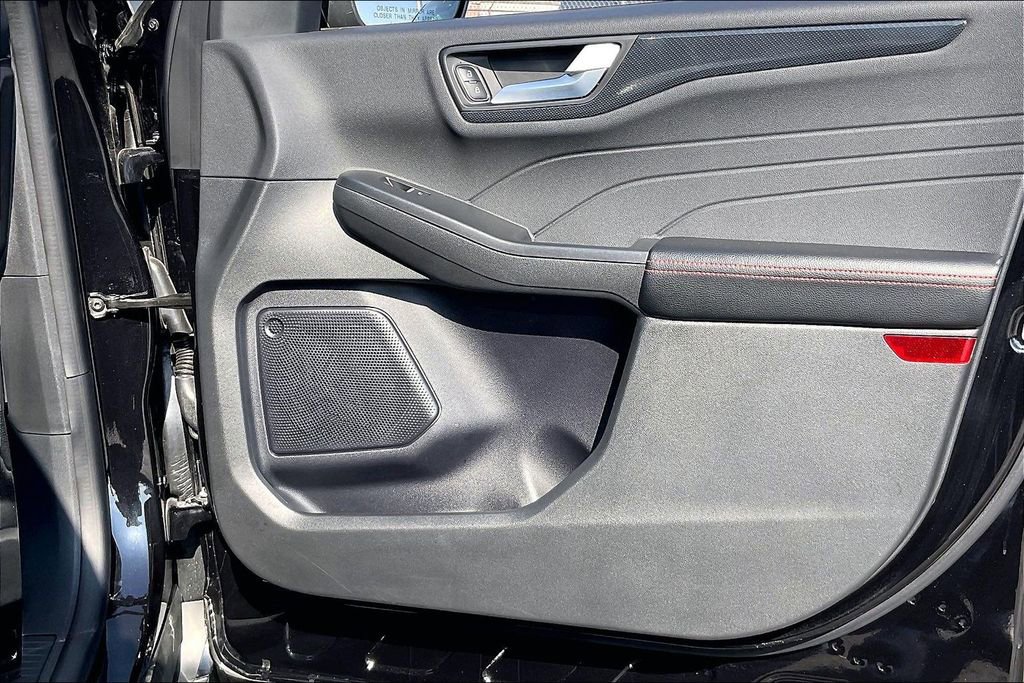 Certified 2024 Ford Escape ST-Line w/ Tech Pack #1 image 21