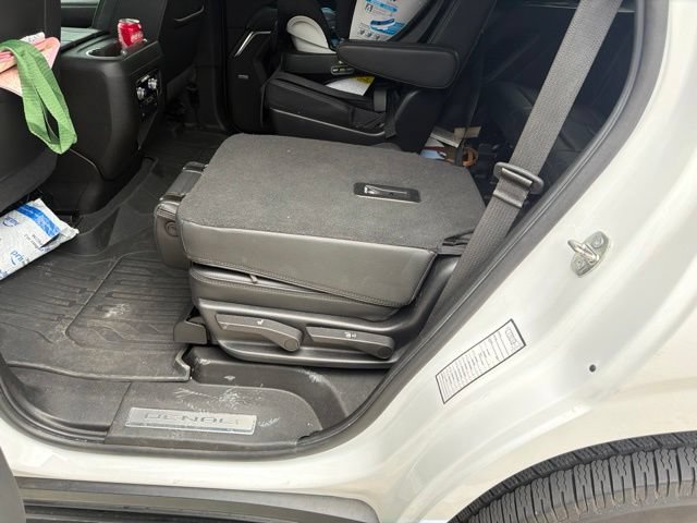 Used 2023 GMC Yukon Denali AWD/4WD image 37
