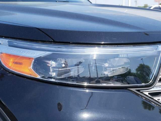 Certified 2023 Ford Explorer Limited w/ Limited Technology Package AWD/4WD image 5