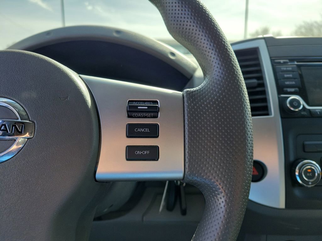 Used 2017 Nissan Frontier SV image 25