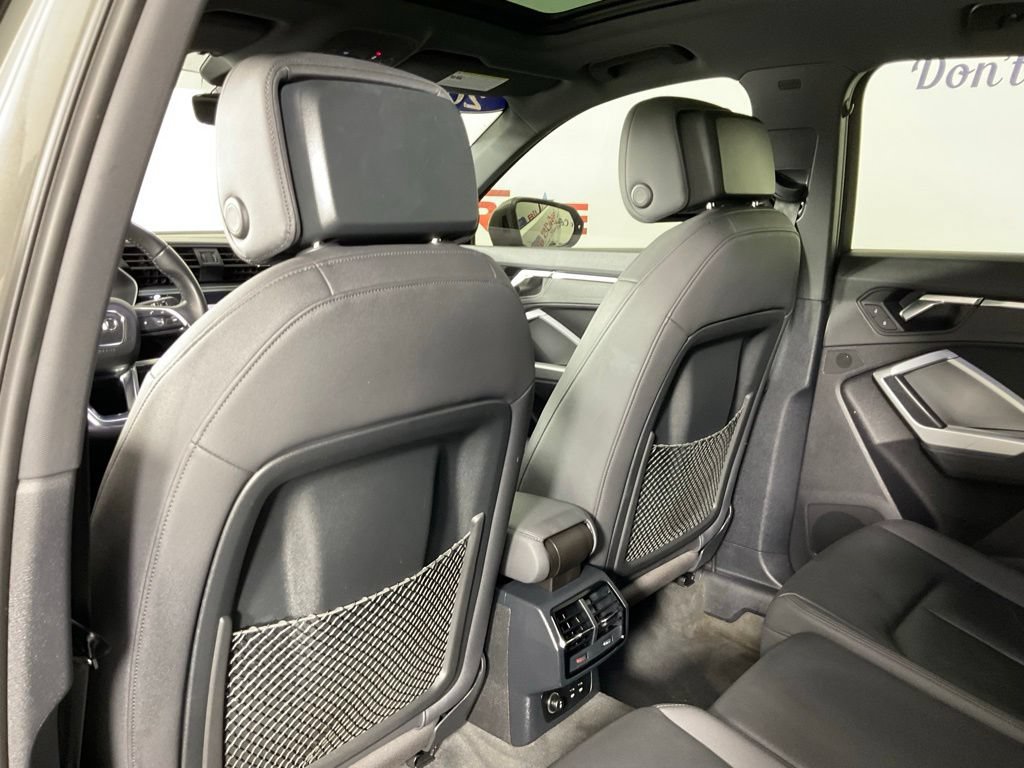 Used 2020 Audi Q3 2.0T Premium Plus w/ Premium Plus Package AWD/4WD image 15