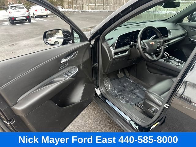 Used 2025 Cadillac XT4 Premium Luxury image 33