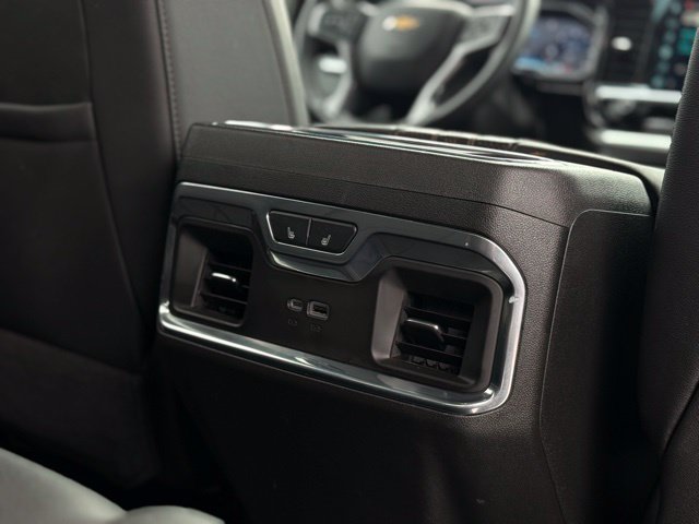 Used 2025 Chevrolet Silverado 1500 High Country AWD/4WD image 24