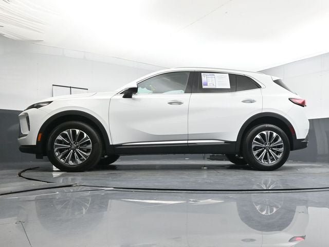Used 2025 Buick Envision Preferred AWD/4WD image 29