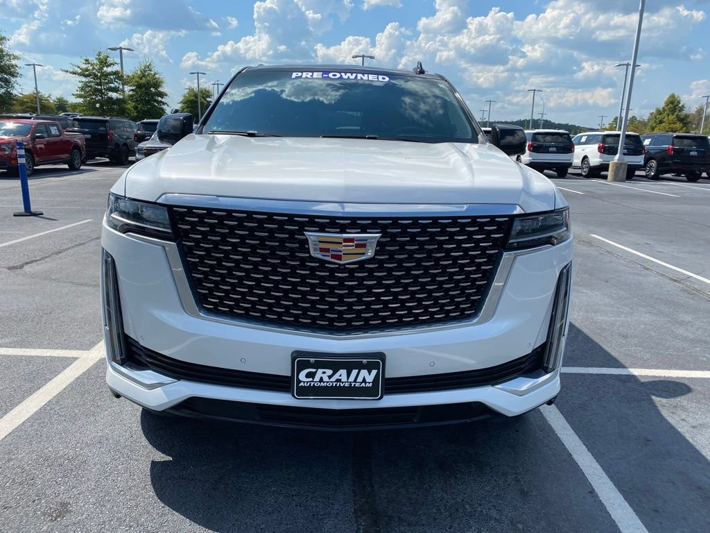 Used 2023 Cadillac Escalade Premium Luxury w/ Performance Package AWD/4WD image 2