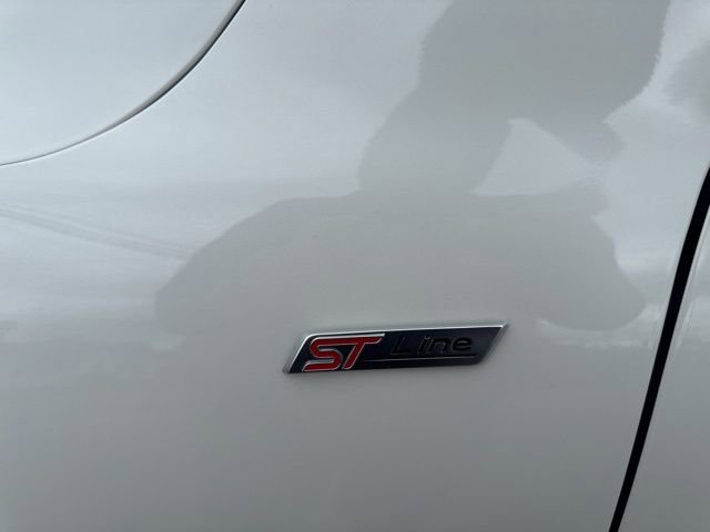 Certified 2023 Ford Escape ST-Line Elite w/ Premium Technology Package AWD/4WD image 10