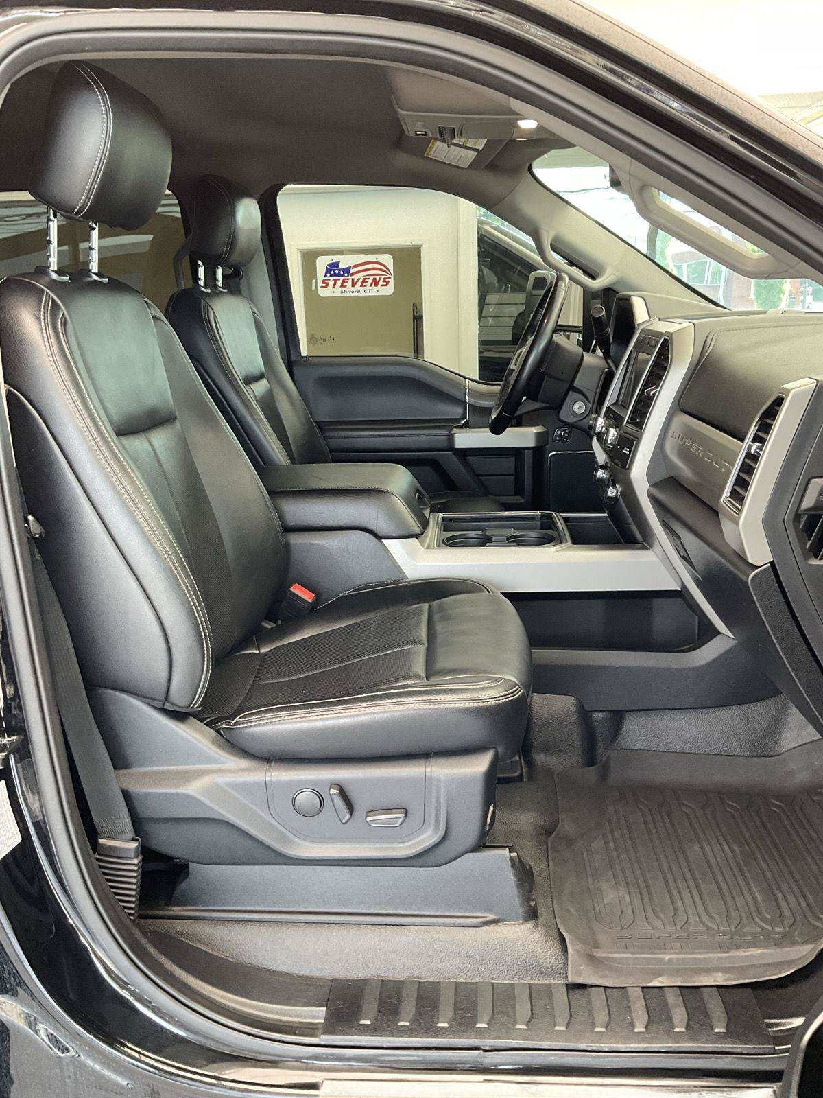 Certified 2021 Ford F350 Lariat AWD/4WD image 12