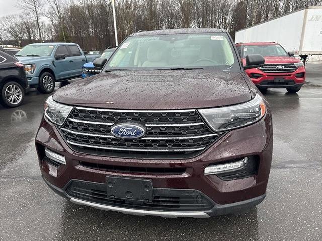 Certified 2023 Ford Explorer XLT w/ Equipment Group 202A AWD/4WD image 5