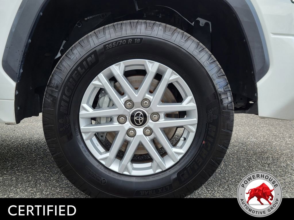 Used 2022 Toyota Tundra SR5 w/ SR5 Convenience Package AWD/4WD image 12