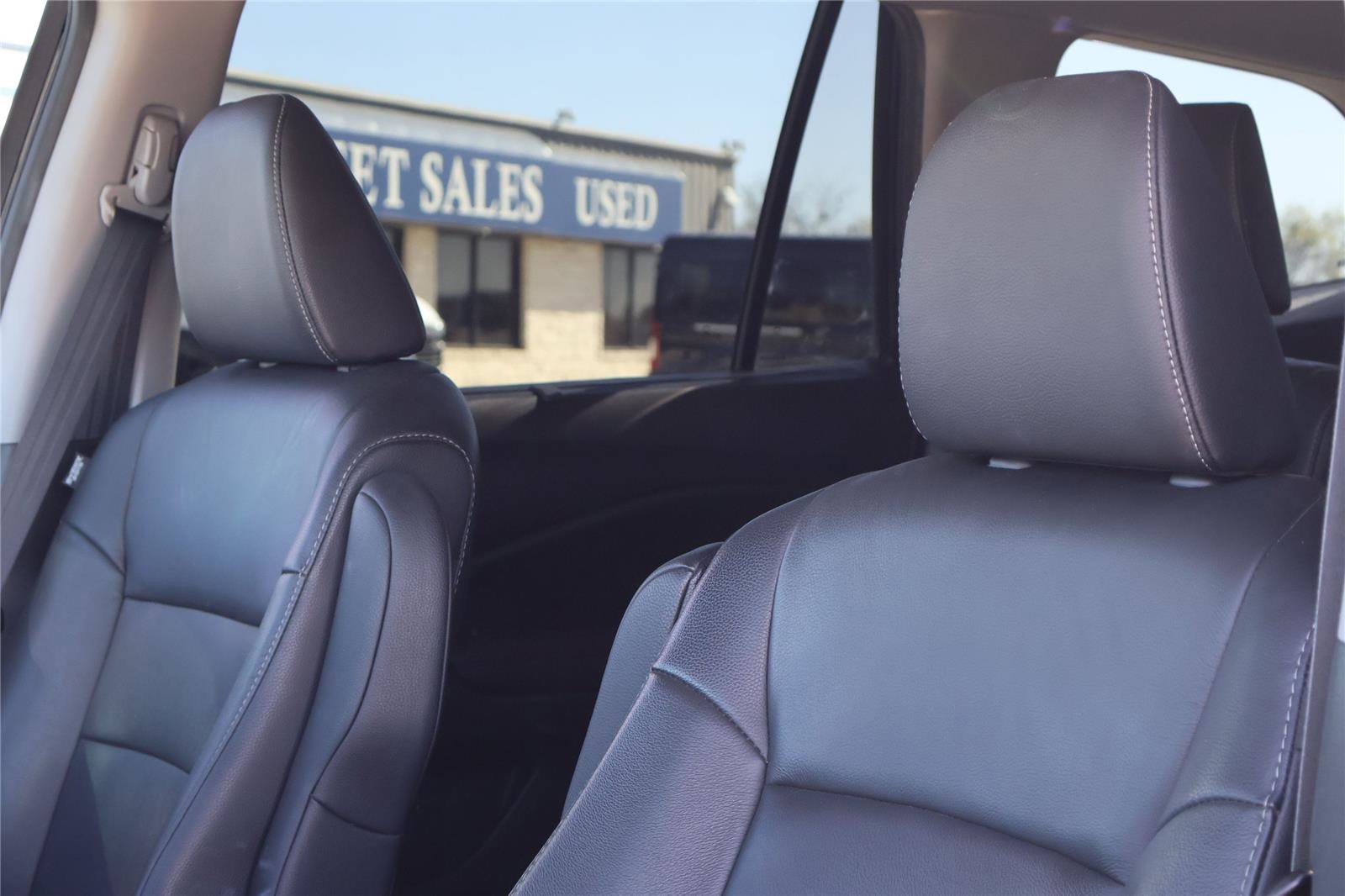 Used 2020 Honda Pilot Touring image 15