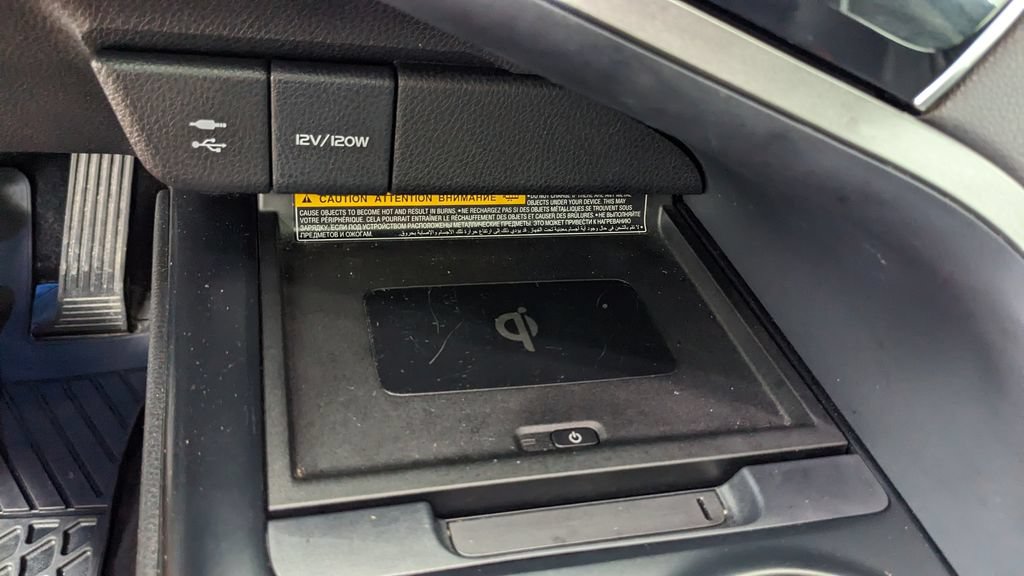 Used 2018 Toyota Camry XLE FWD image 29