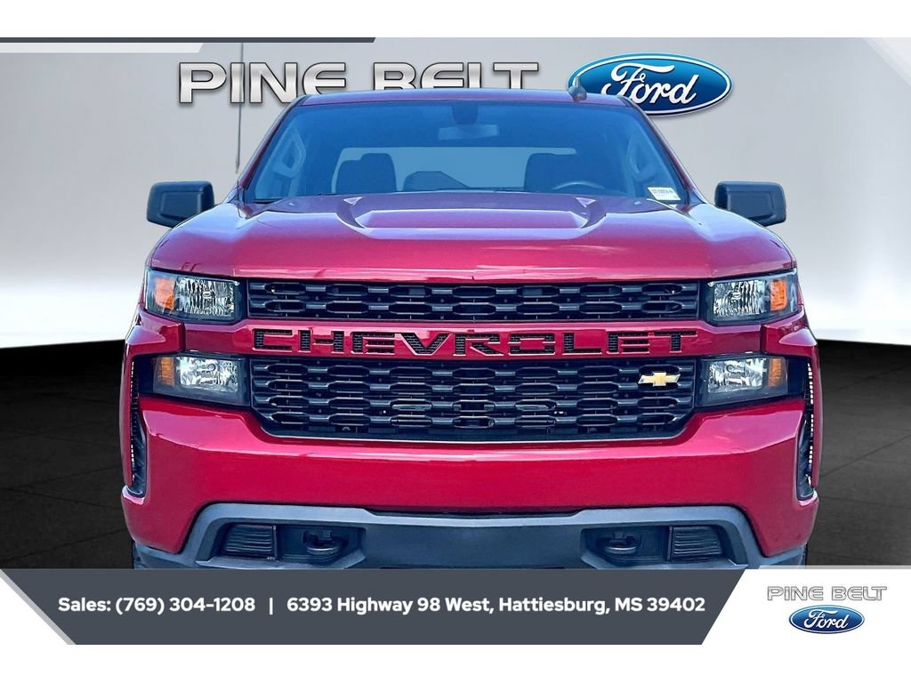 Used 2020 Chevrolet Silverado 1500 Custom w/ Custom Value Package AWD/4WD image 3