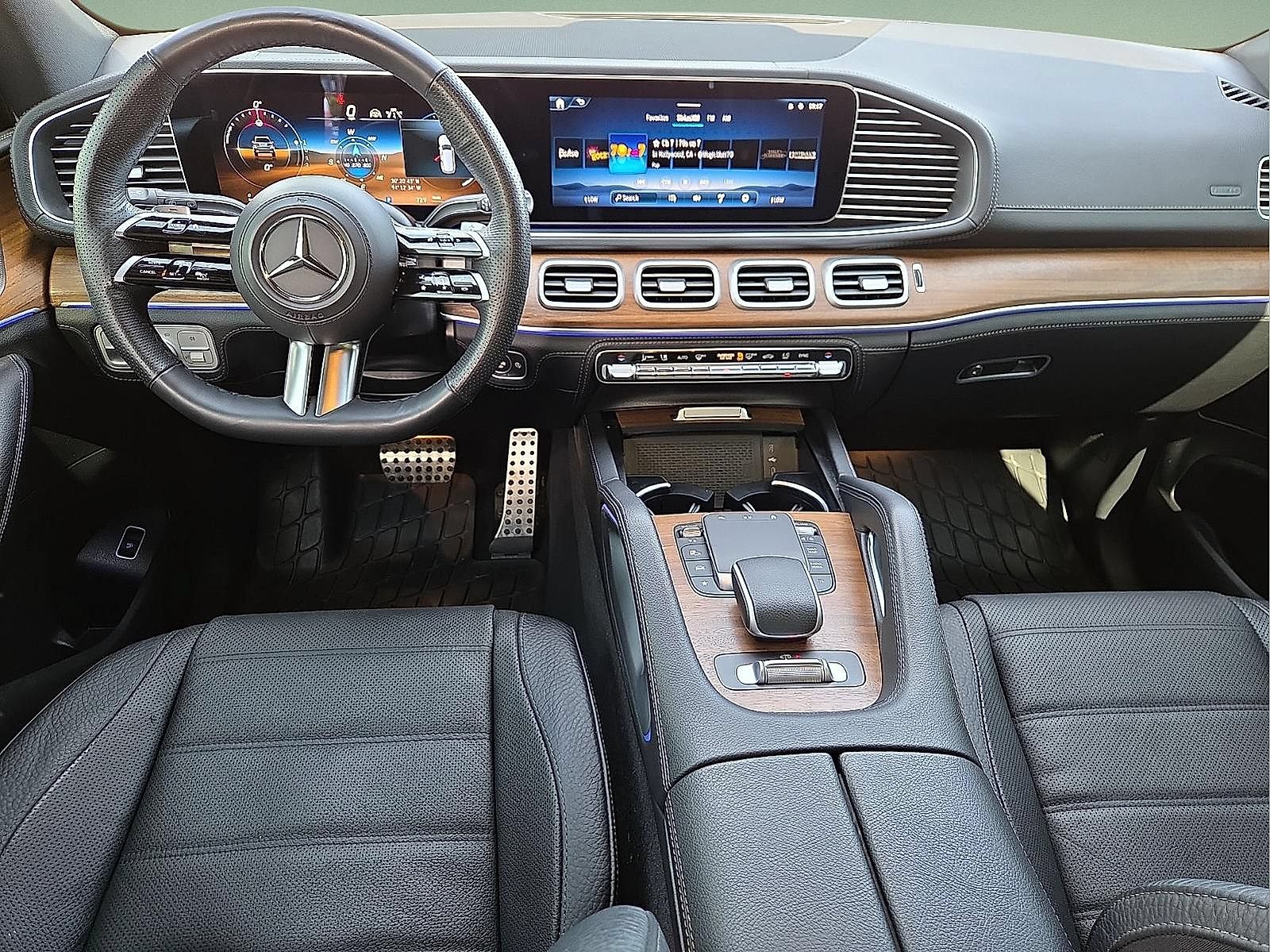 Used 2024 Mercedes-Benz GLS 450 4MATIC image 12
