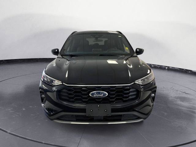 Certified 2025 Ford Escape ST-Line Select AWD/4WD image 3