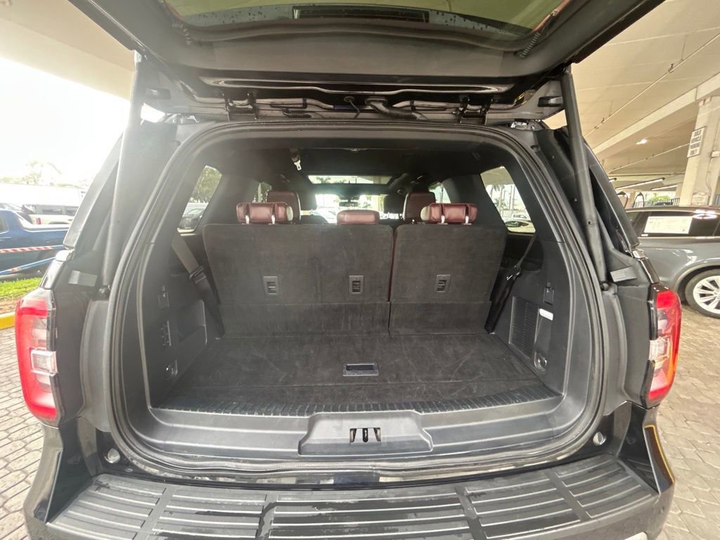 Certified 2024 Ford Expedition Limited image 32