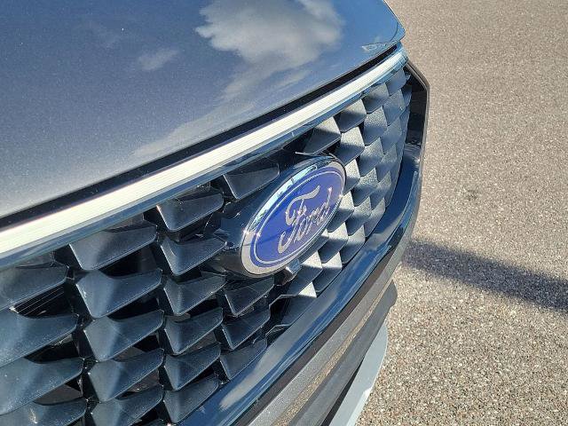 Certified 2024 Ford Escape SE w/ PHEV Premium Package FWD image 8