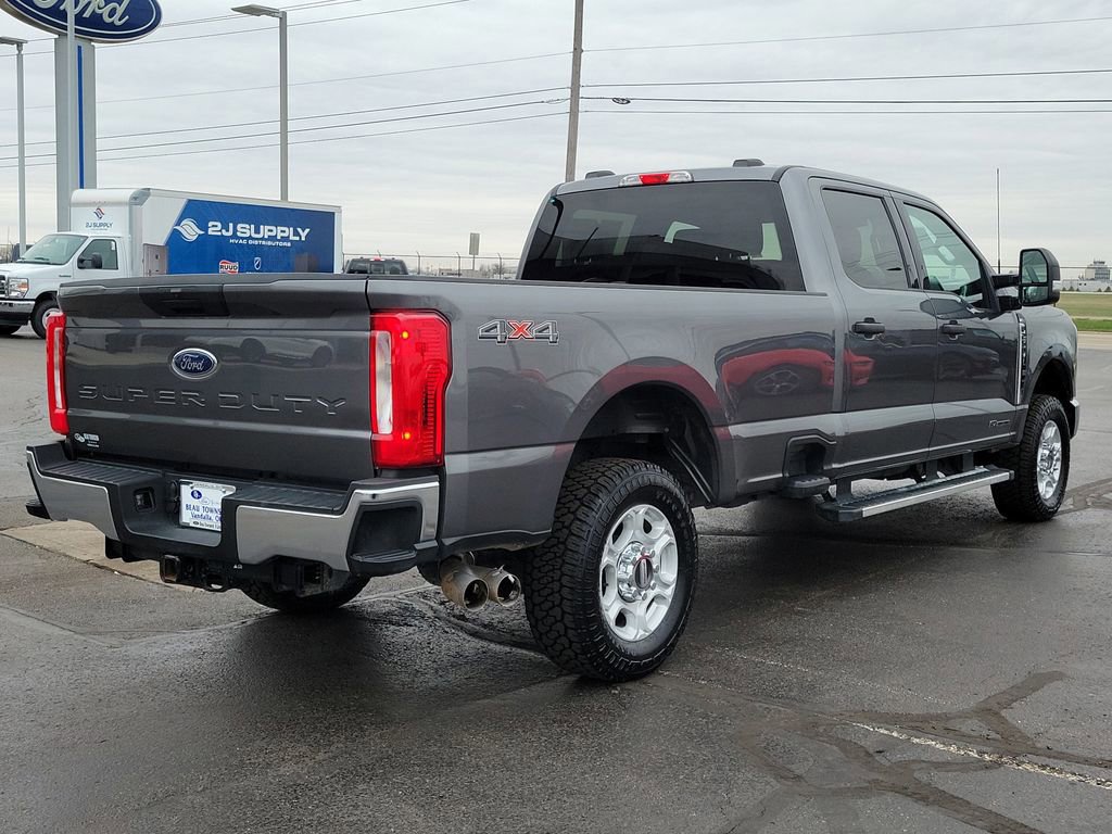 Certified 2025 Ford F250 XLT image 5