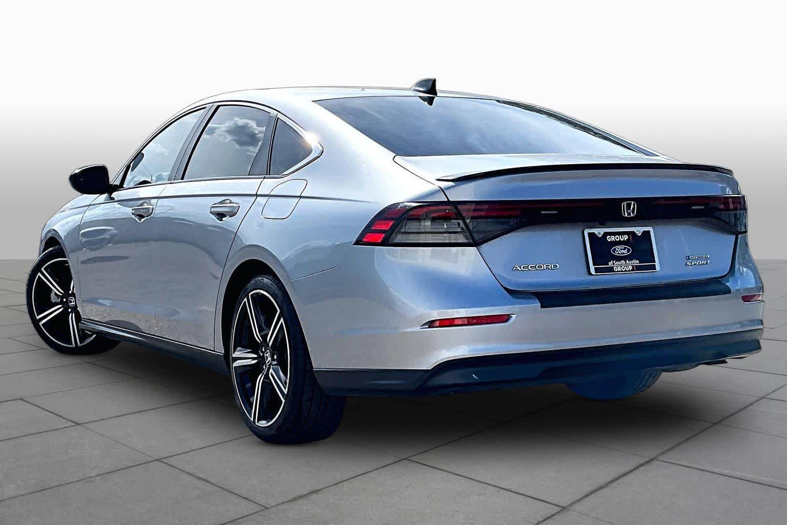 Used 2023 Honda Accord Sport image 6