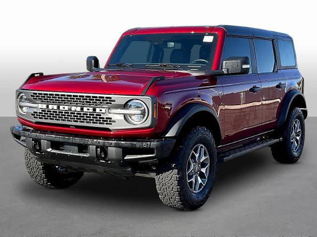 Certified 2025 Ford Bronco Badlands AWD/4WD image 3