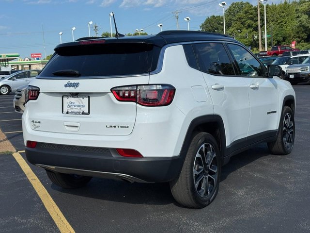 Used 2023 Jeep Compass Limited AWD/4WD image 3