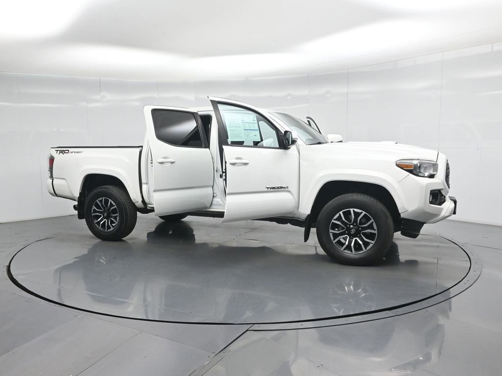Used 2021 Toyota Tacoma TRD Sport w/ Technology Package image 44
