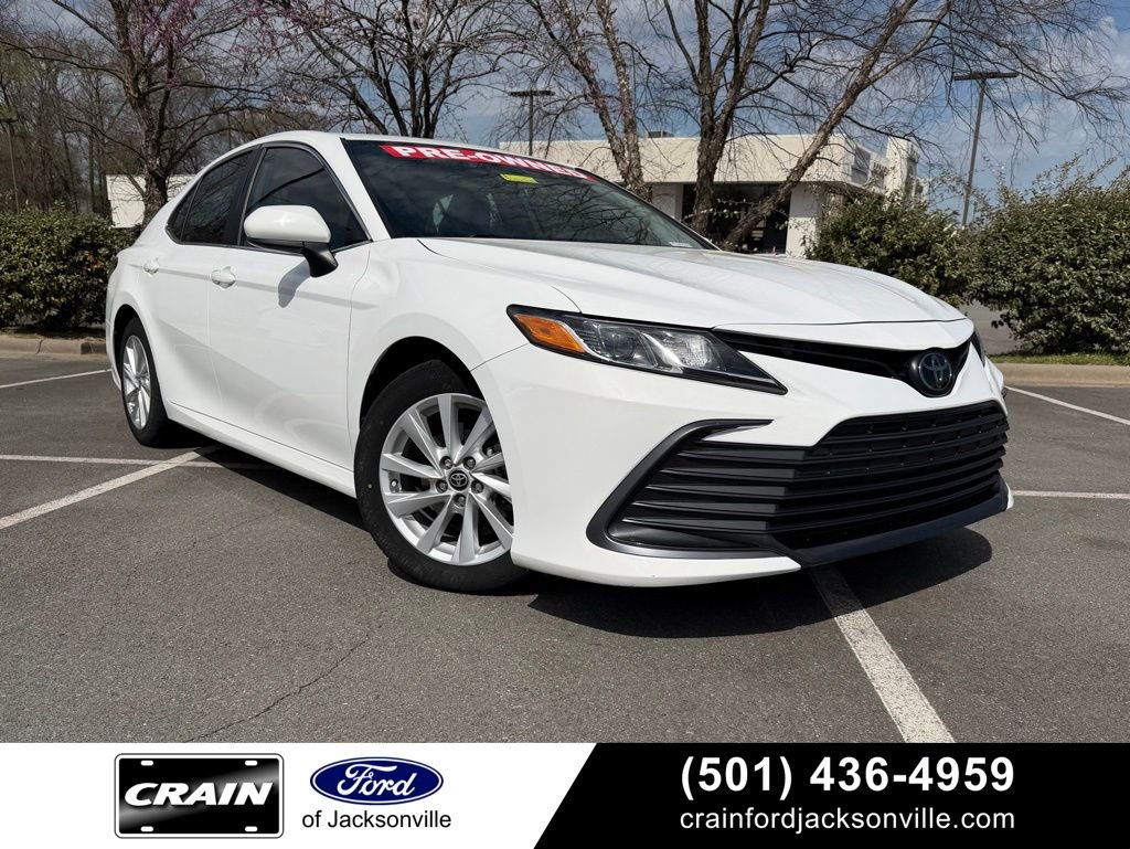 Used 2023 Toyota Camry LE image 1