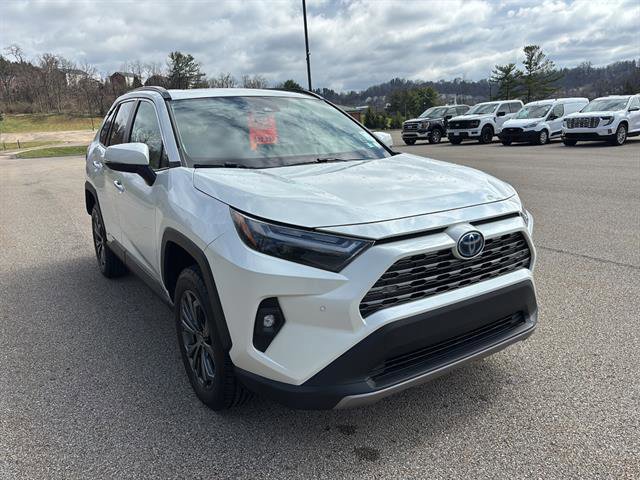 Used 2022 Toyota RAV4 Limited image 7