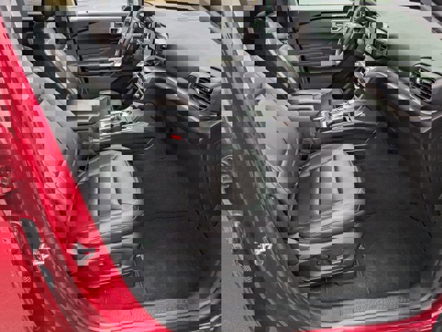 Certified 2022 Ford Explorer XLT w/ Equipment Group 202A image 40