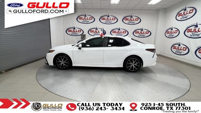 Used 2024 Toyota Camry SE FWD image 5