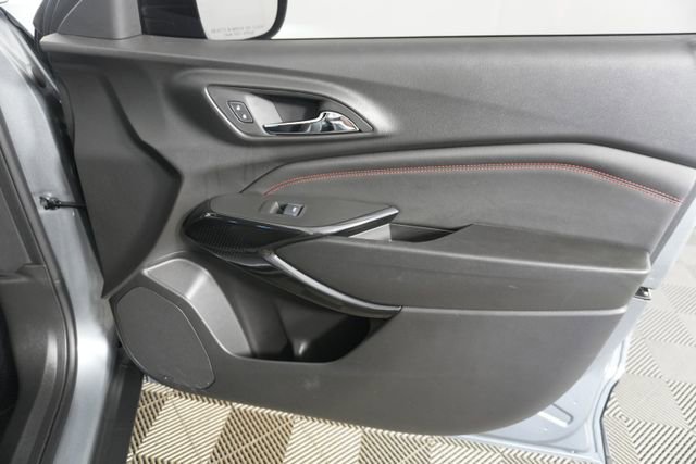 Used 2025 Chevrolet Trax RS w/ Driver Confidence Package FWD image 30