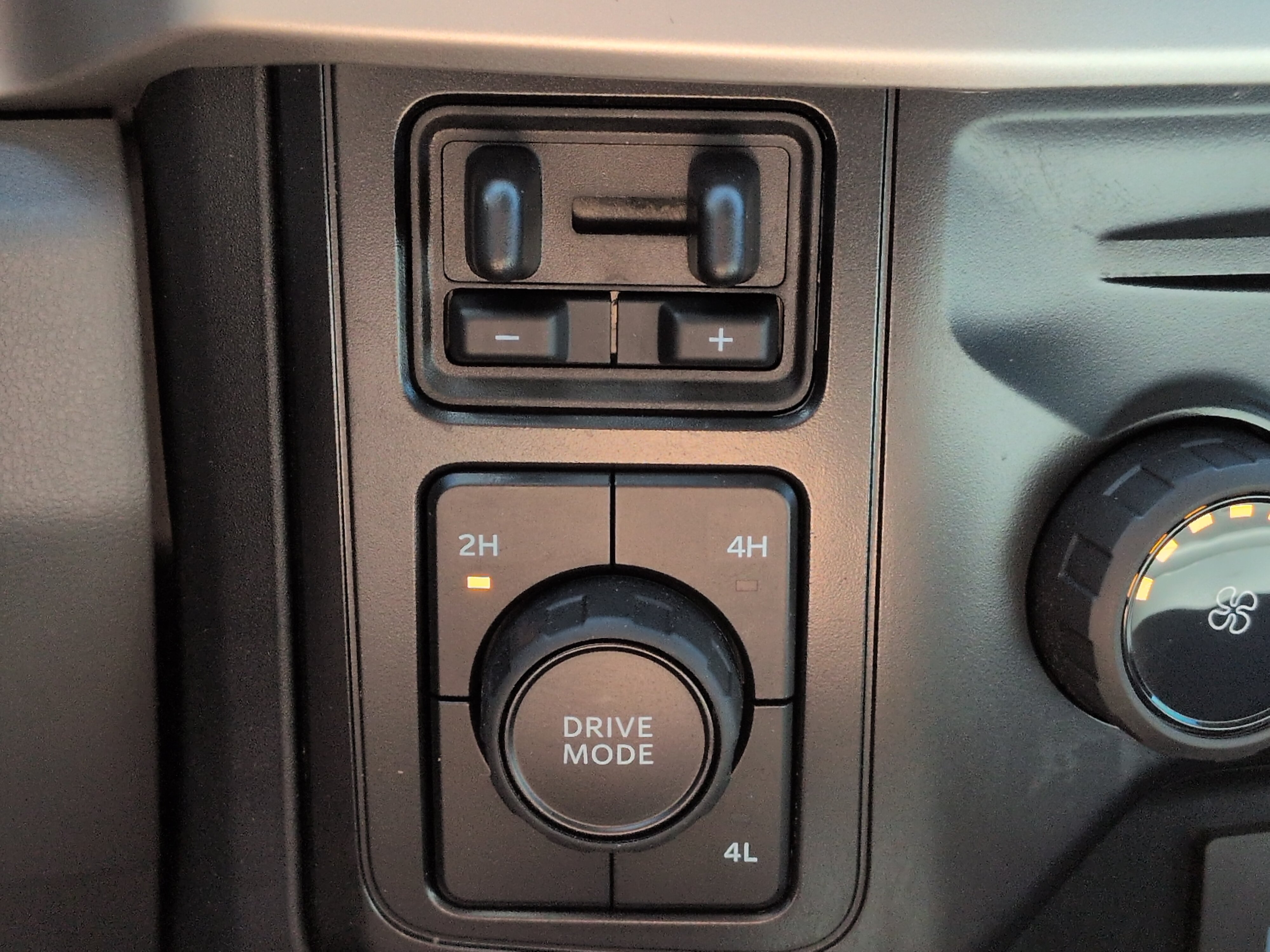 Certified 2025 Ford F350 XL AWD/4WD image 20