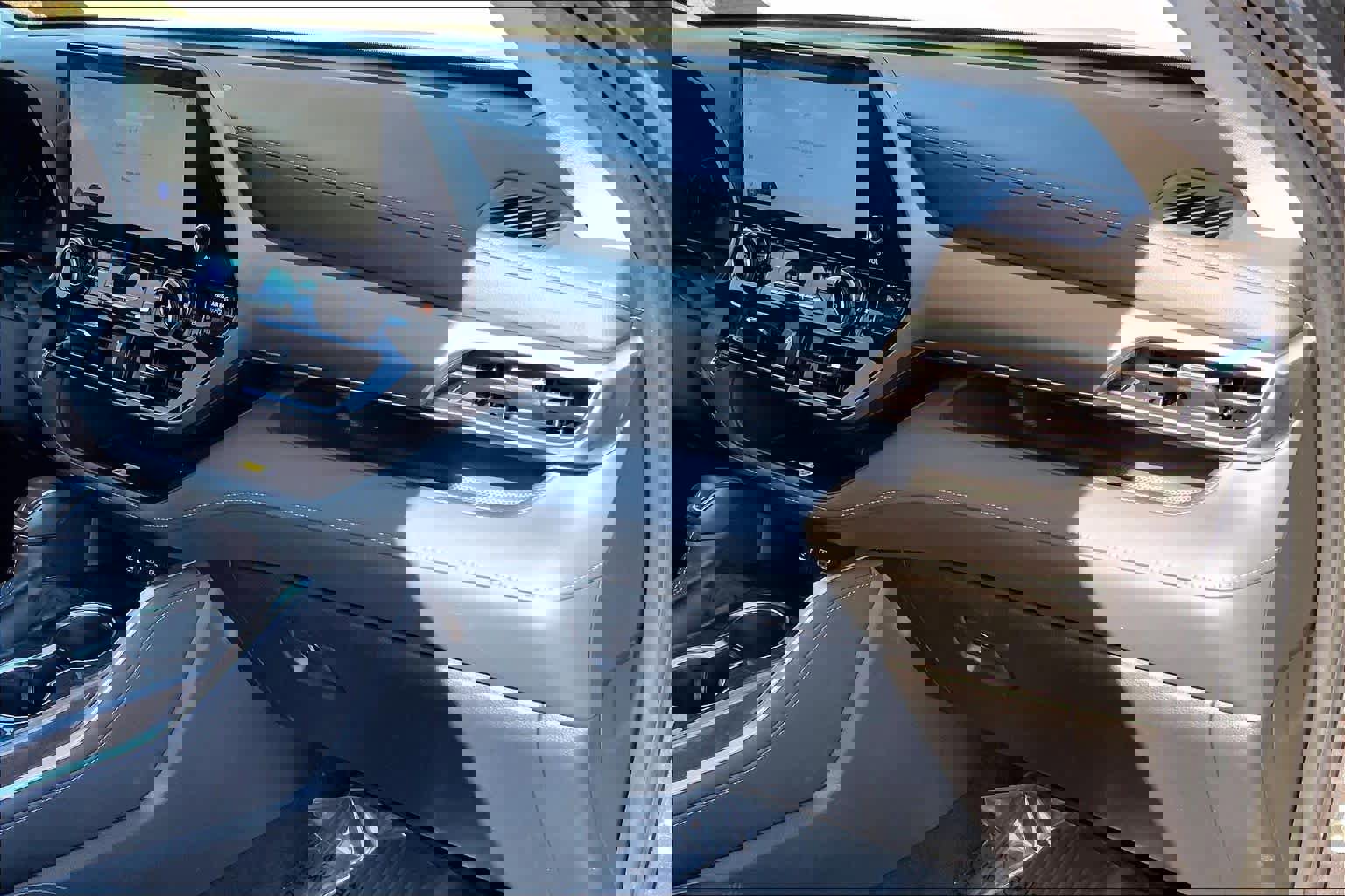 Used 2023 Toyota Highlander Limited image 18