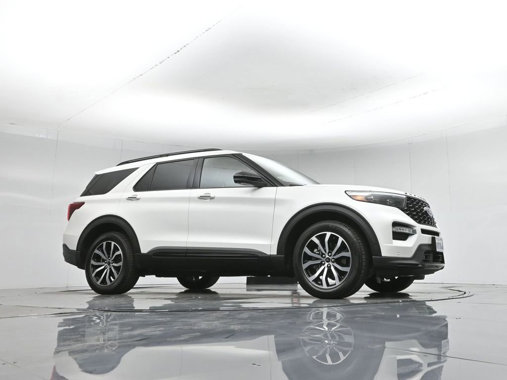 Certified 2020 Ford Explorer ST w/ Premium Technology Package video 2