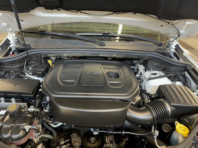 Used 2022 Jeep Grand Cherokee Limited w/ Trailer Tow Group IV image 11