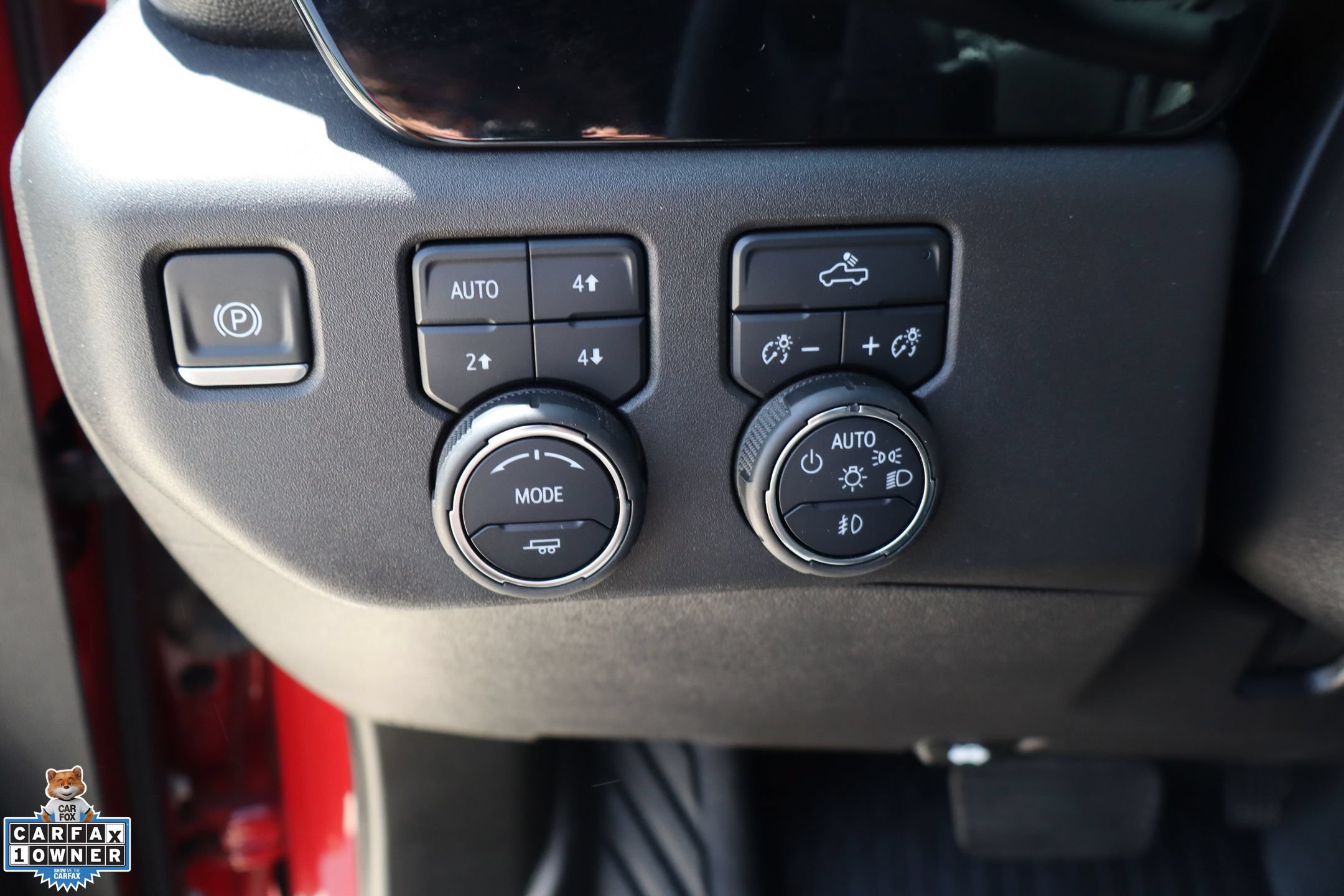 Used 2025 Chevrolet Silverado 1500 LT Trail Boss w/ Convenience Package II AWD/4WD image 14