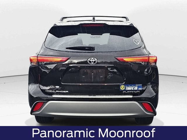 Used 2021 Toyota Highlander Platinum FWD image 5