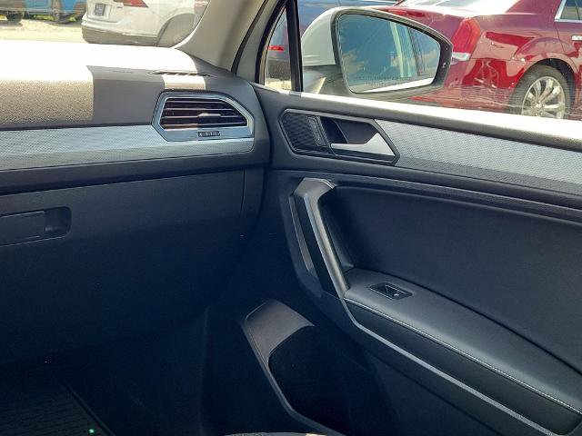 Used 2022 Volkswagen Tiguan S image 14