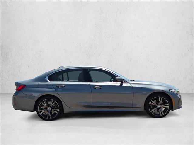 Used 2023 BMW 330i xDrive Sedan w/ Premium Package AWD/4WD image 4