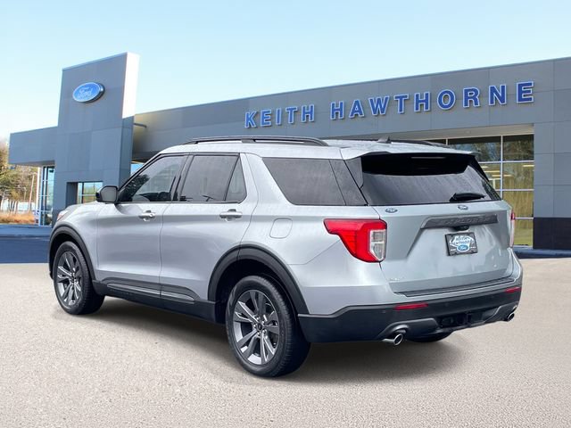 Certified 2023 Ford Explorer XLT w/ Equipment Group 202A RWD image 4