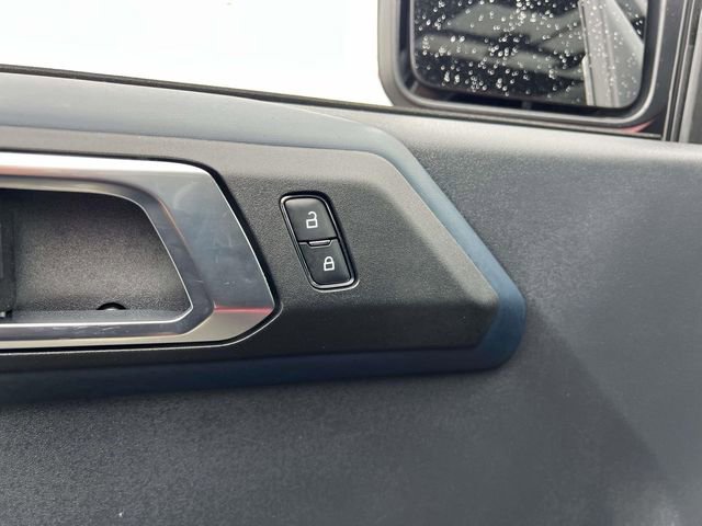 Certified 2025 Ford Bronco Heritage Edition AWD/4WD image 13