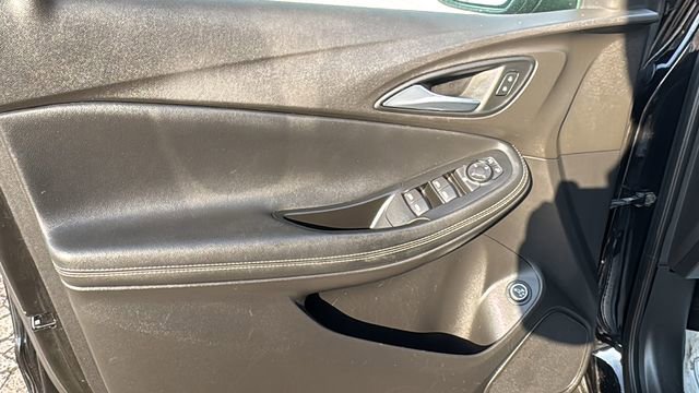 Used 2021 Buick Encore GX Select w/ Sport Touring Package image 11